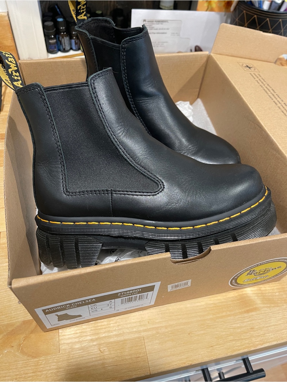 Dr martens audrick chelsea black boots with original box
